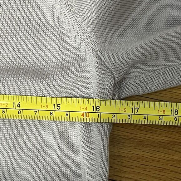 LULULEMON Back To Balance Sweater Size 2 Purple Open Back Cashmere Athleisure - Picture 12 of 13